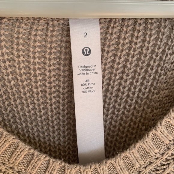 Lululemon knit Size 2 - Picture 2 of 5
